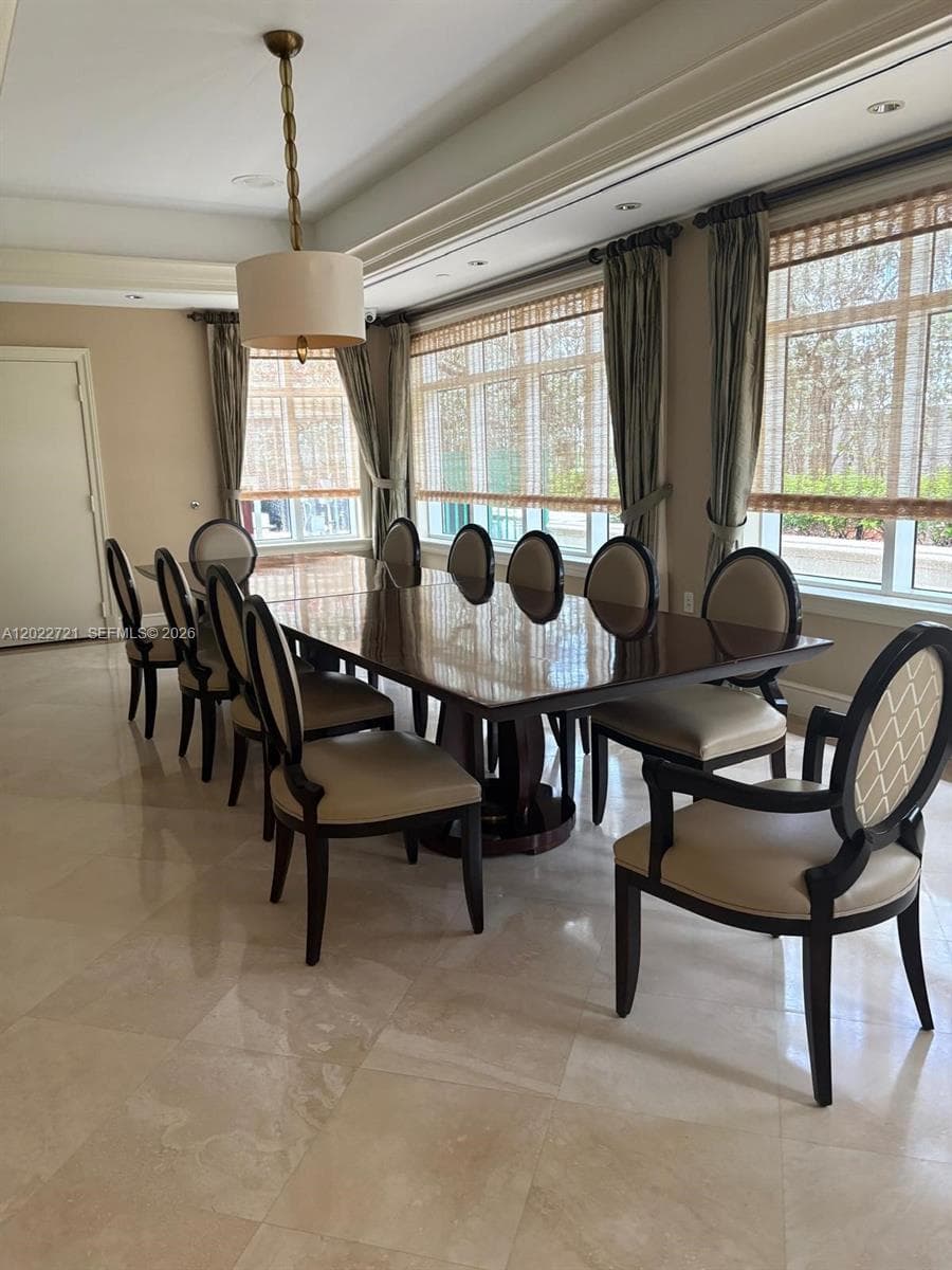 20000 E Country Club Dr # 601, Aventura FL 33180 — 25