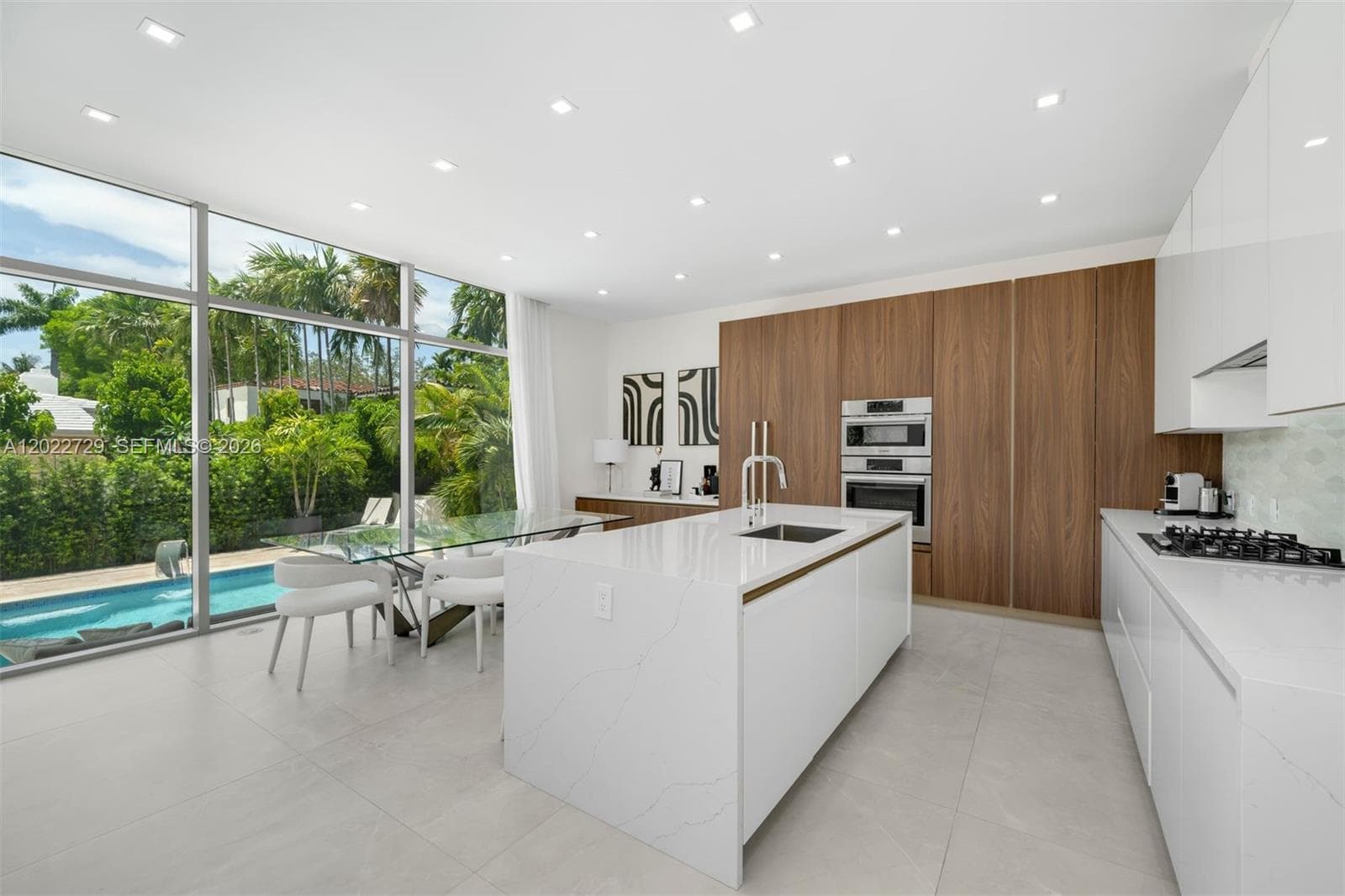 1201 W 47th St, Miami Beach FL 33140 — 10