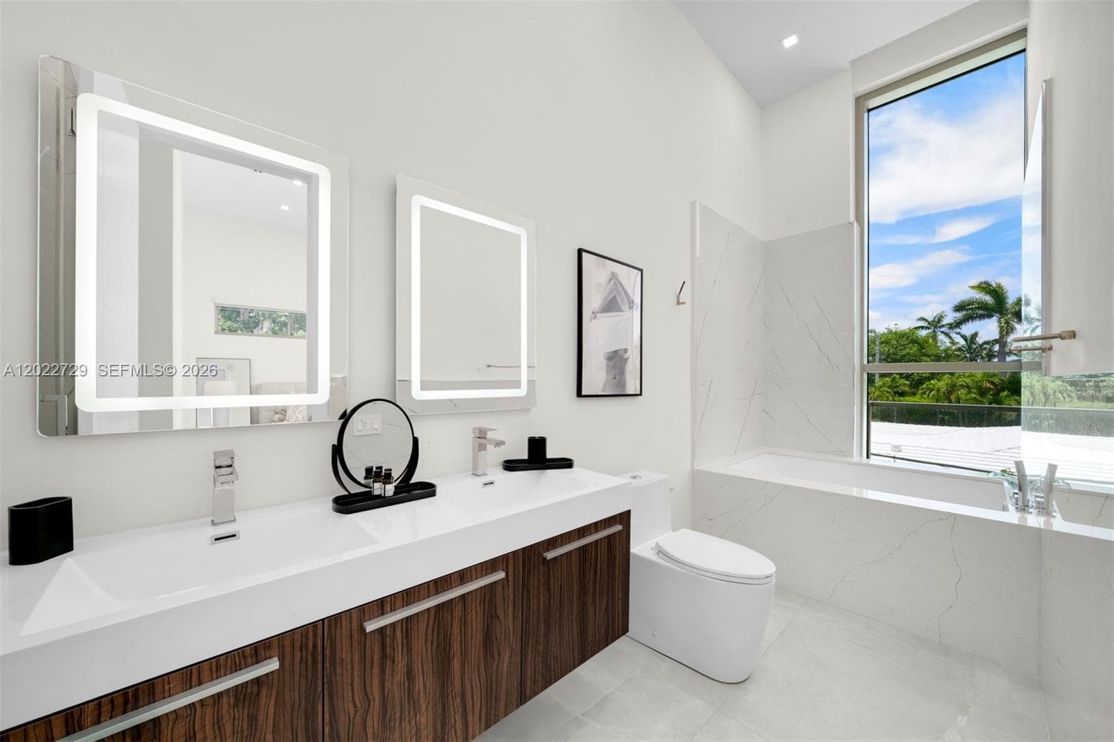 1201 W 47th St, Miami Beach FL 33140 — 19