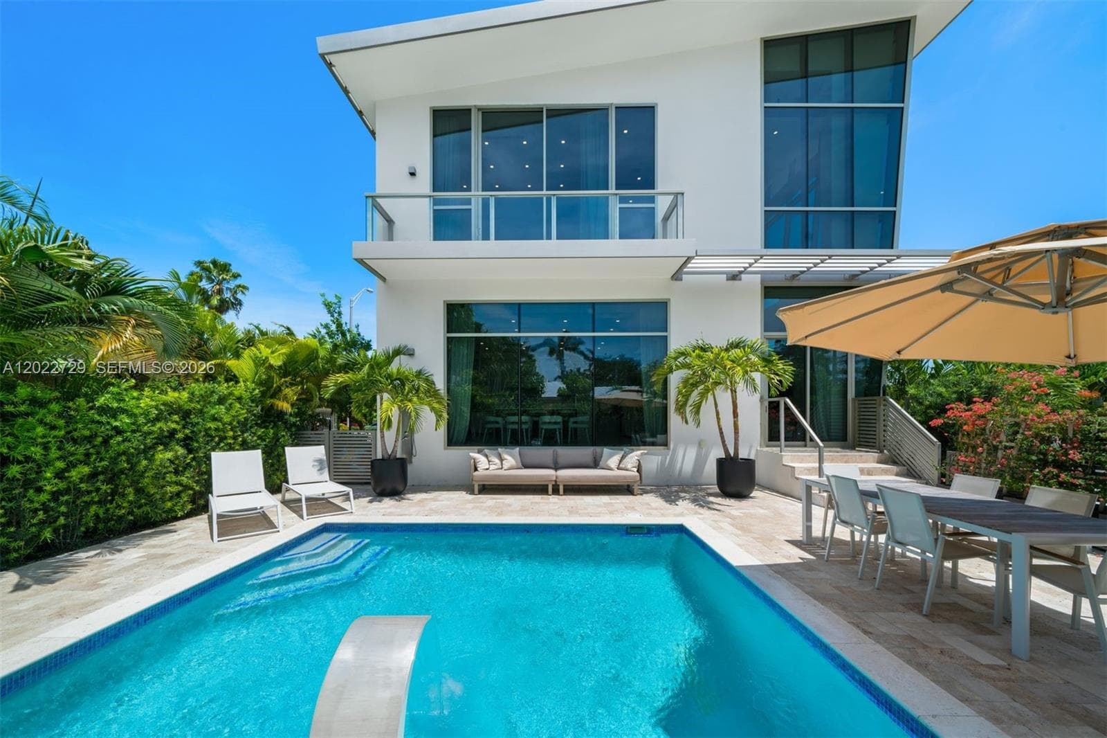 1201 W 47th St, Miami Beach FL 33140 — 35