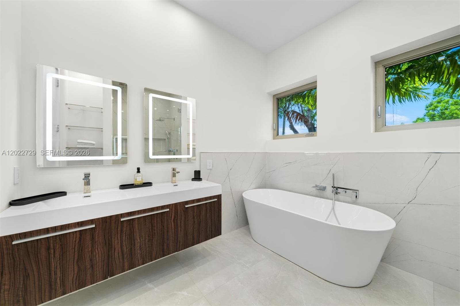 1201 W 47th St, Miami Beach FL 33140 — 25