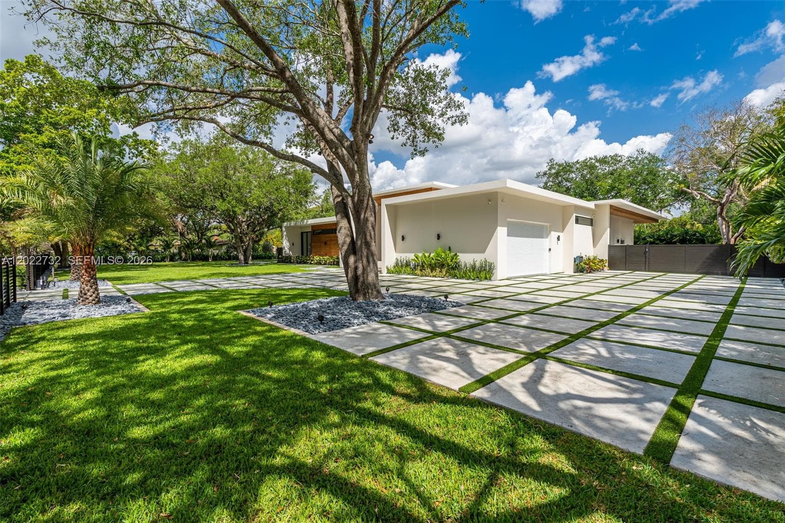 7825 SW 128th St, Pinecrest FL 33156 — 3