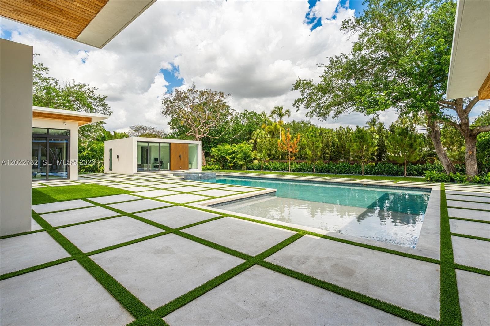 7825 SW 128th St, Pinecrest FL 33156 — 54