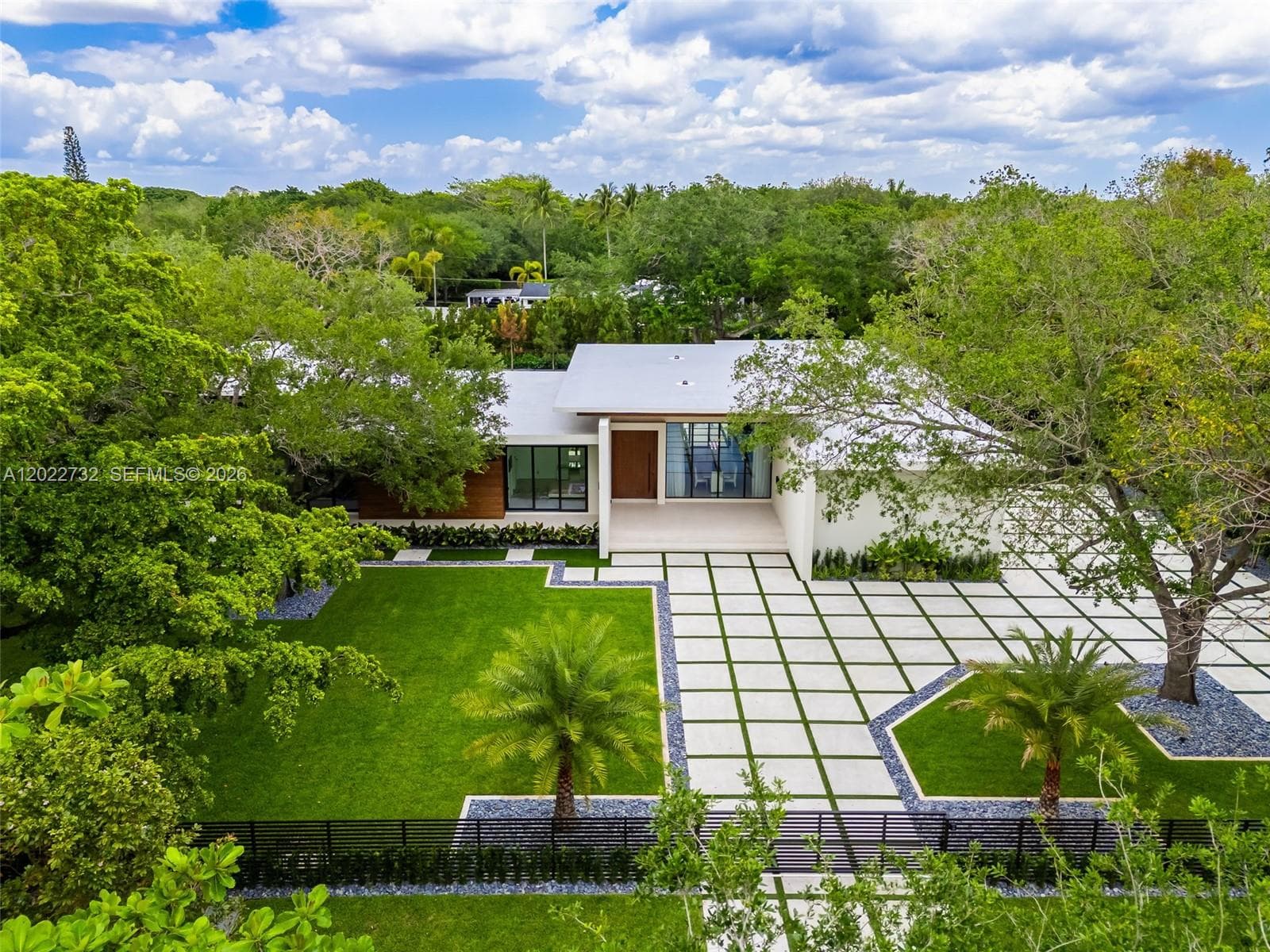 7825 SW 128th St, Pinecrest FL 33156 — 68