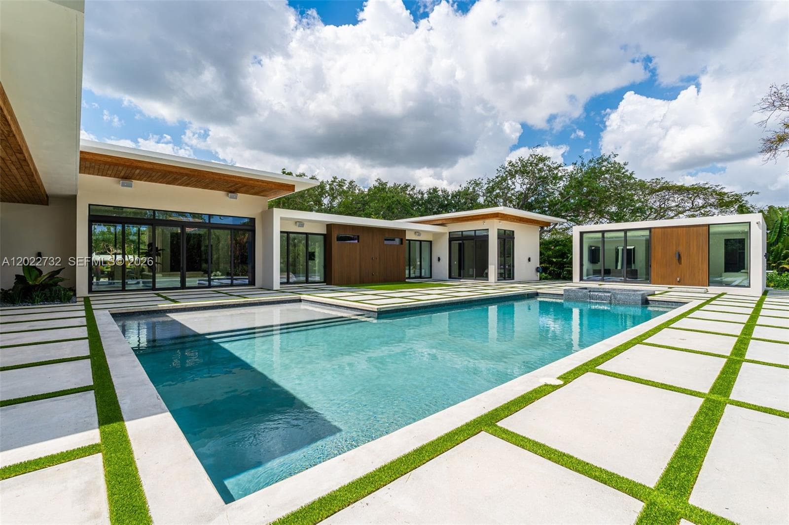 7825 SW 128th St, Pinecrest FL 33156 — 60