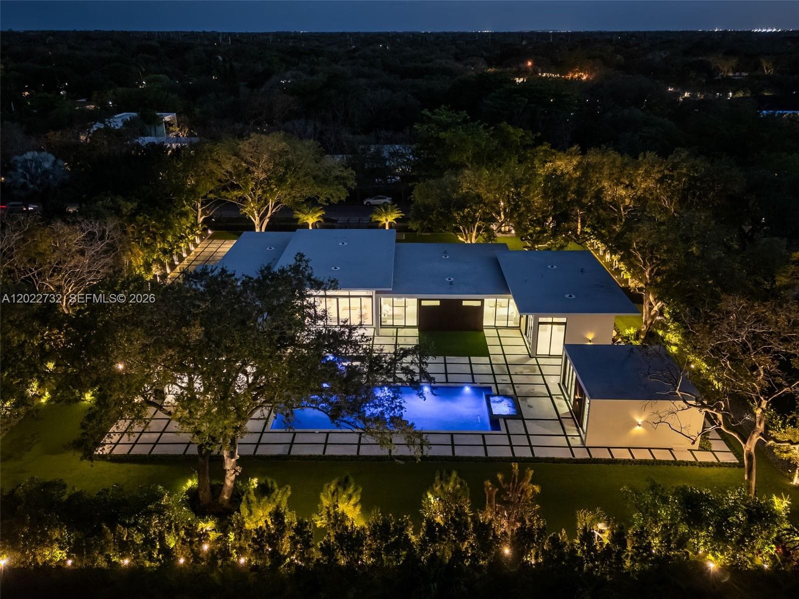 7825 SW 128th St, Pinecrest FL 33156 — 87