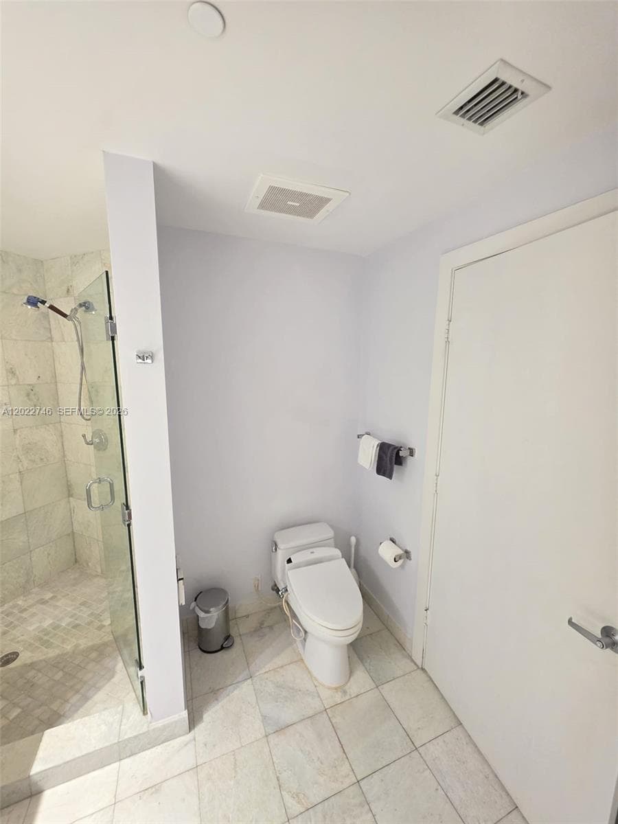 1060 Brickell Ave # 2201, Miami FL 33131 — 27