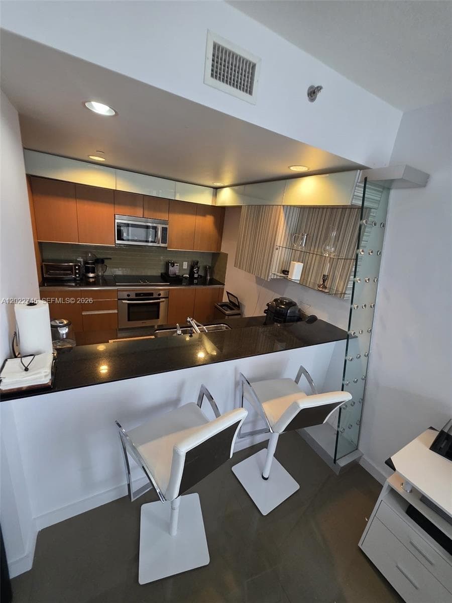 1060 Brickell Ave # 2201, Miami FL 33131 — 9