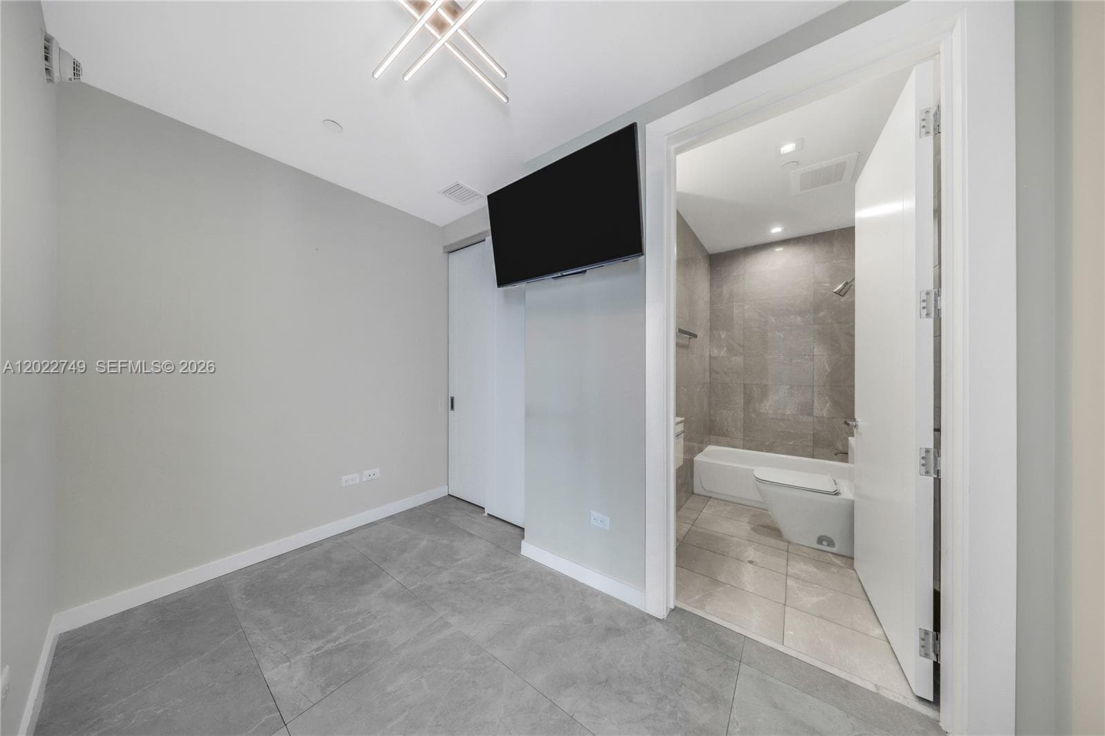 18501 Collins Ave # 1804, Sunny Isles Beach FL 33160 — 22