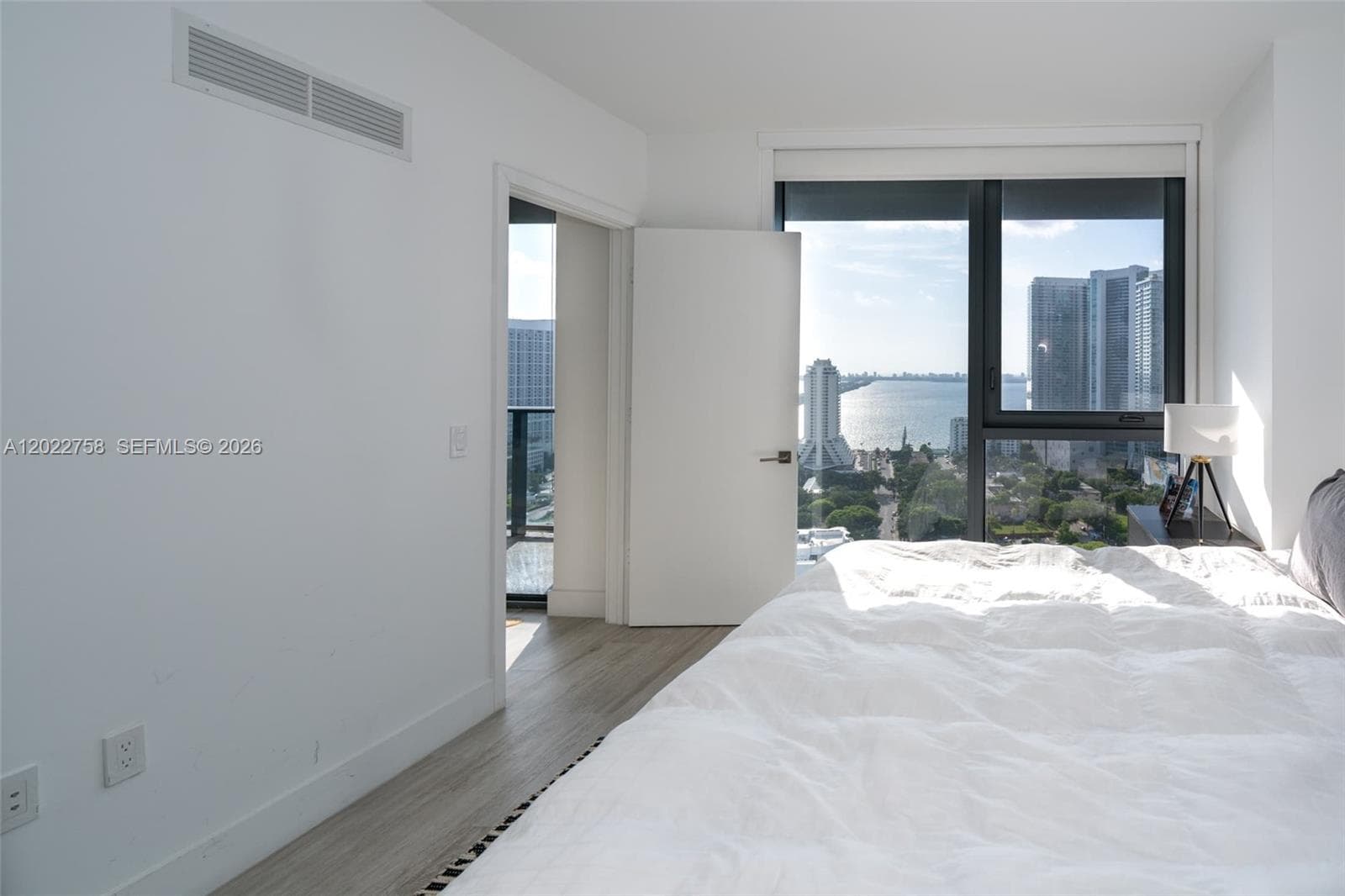 121 NE 34th St # 2505, Miami FL 33137 — 15