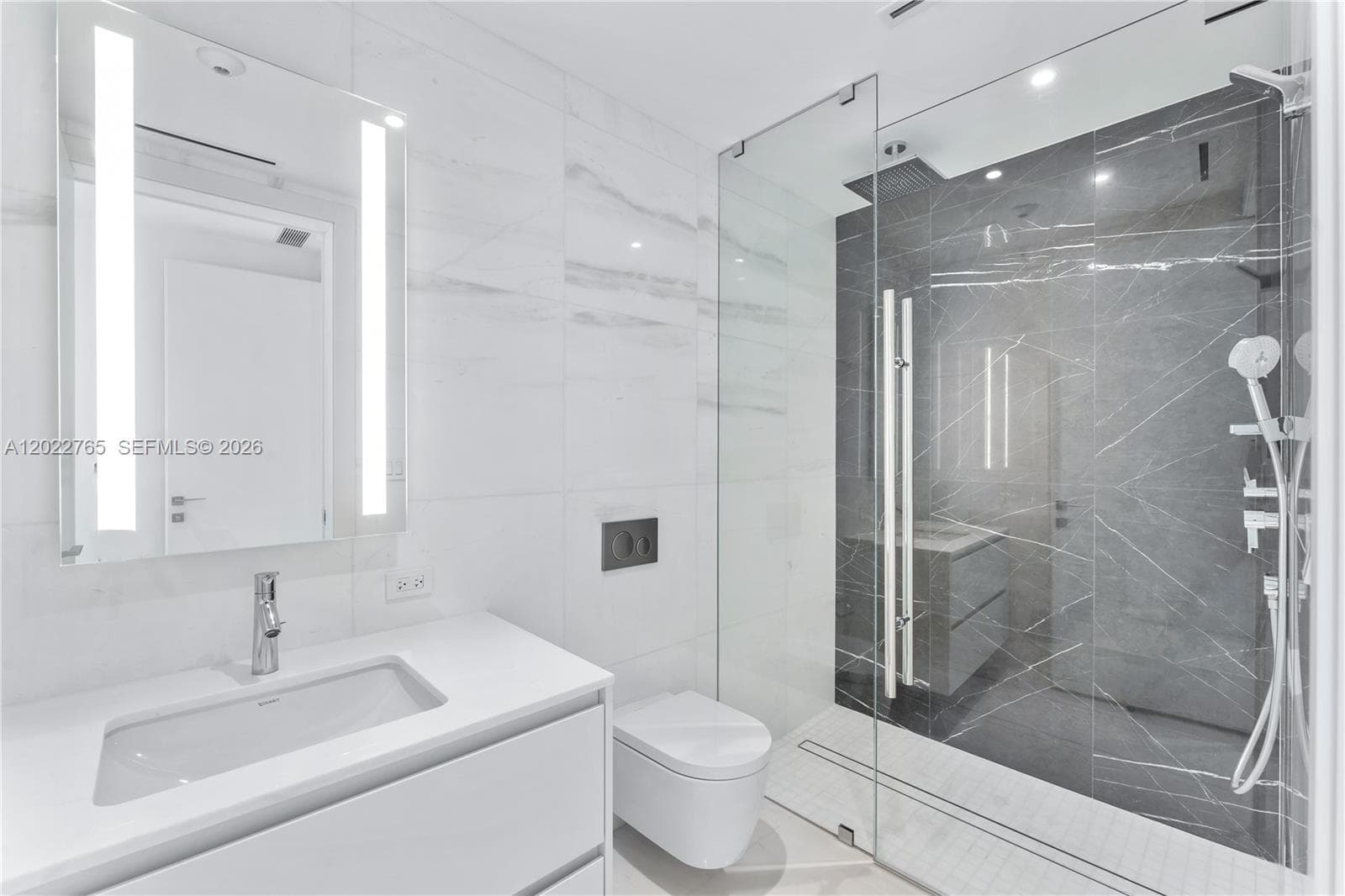 300 Biscayne Blvd Way # 1802, Miami FL 33131 — 26