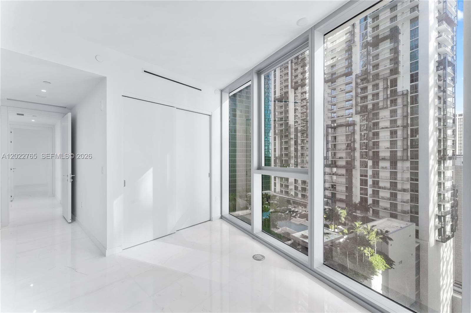 300 Biscayne Blvd Way # 1802, Miami FL 33131 — 24