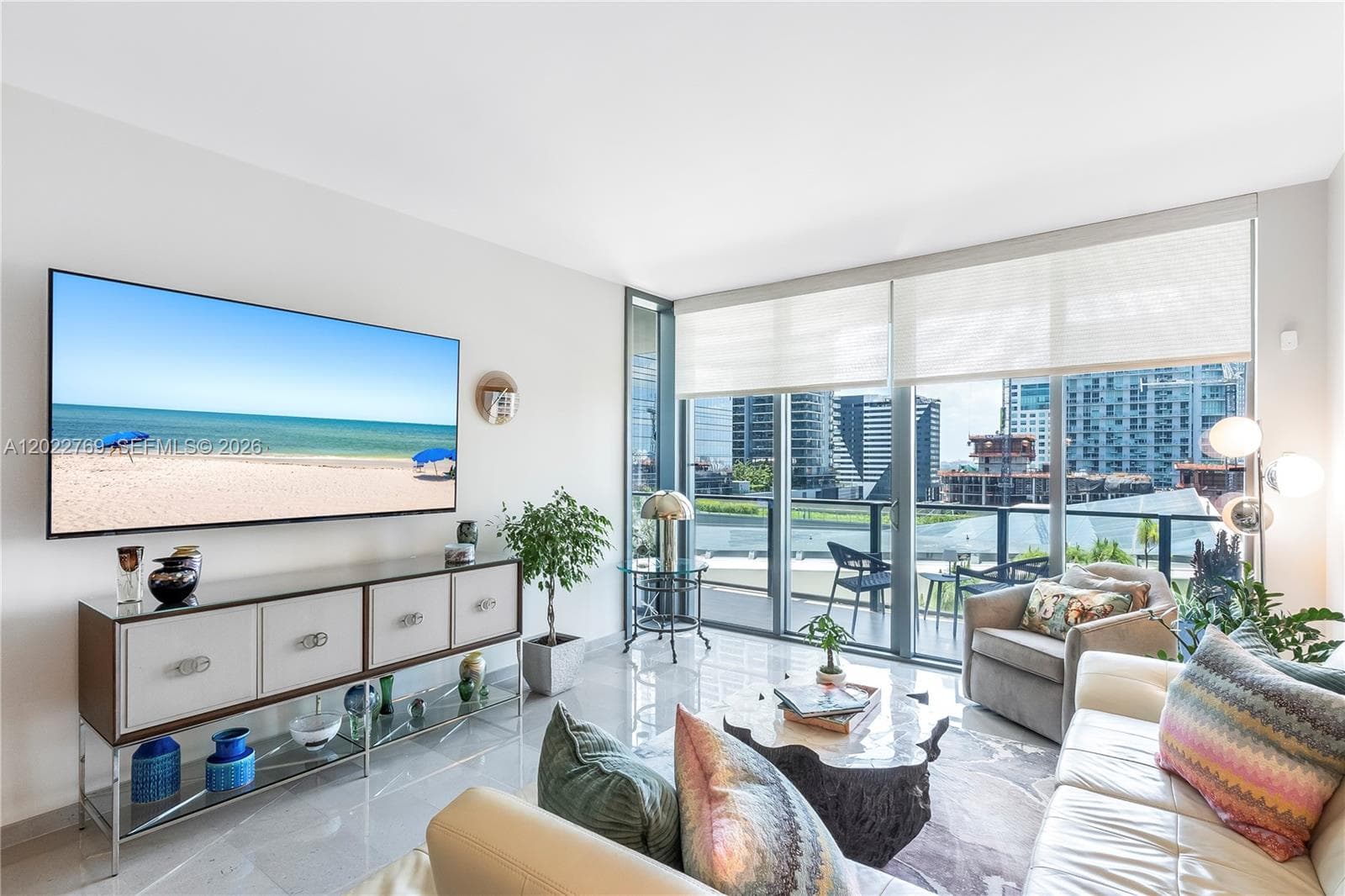 68 SE 6th Street # 810, Miami FL 33131 — 7