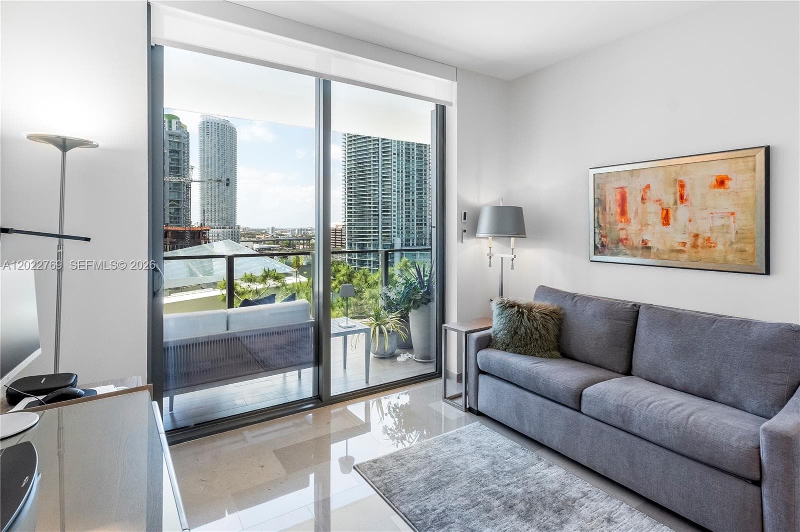 68 SE 6th Street # 810, Miami FL 33131 — 19