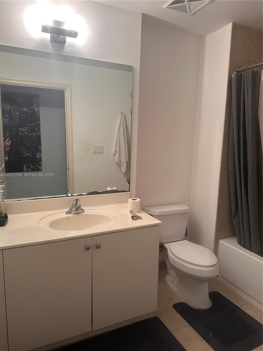 111 E Flagler St # 410, Miami FL 33131 — 19