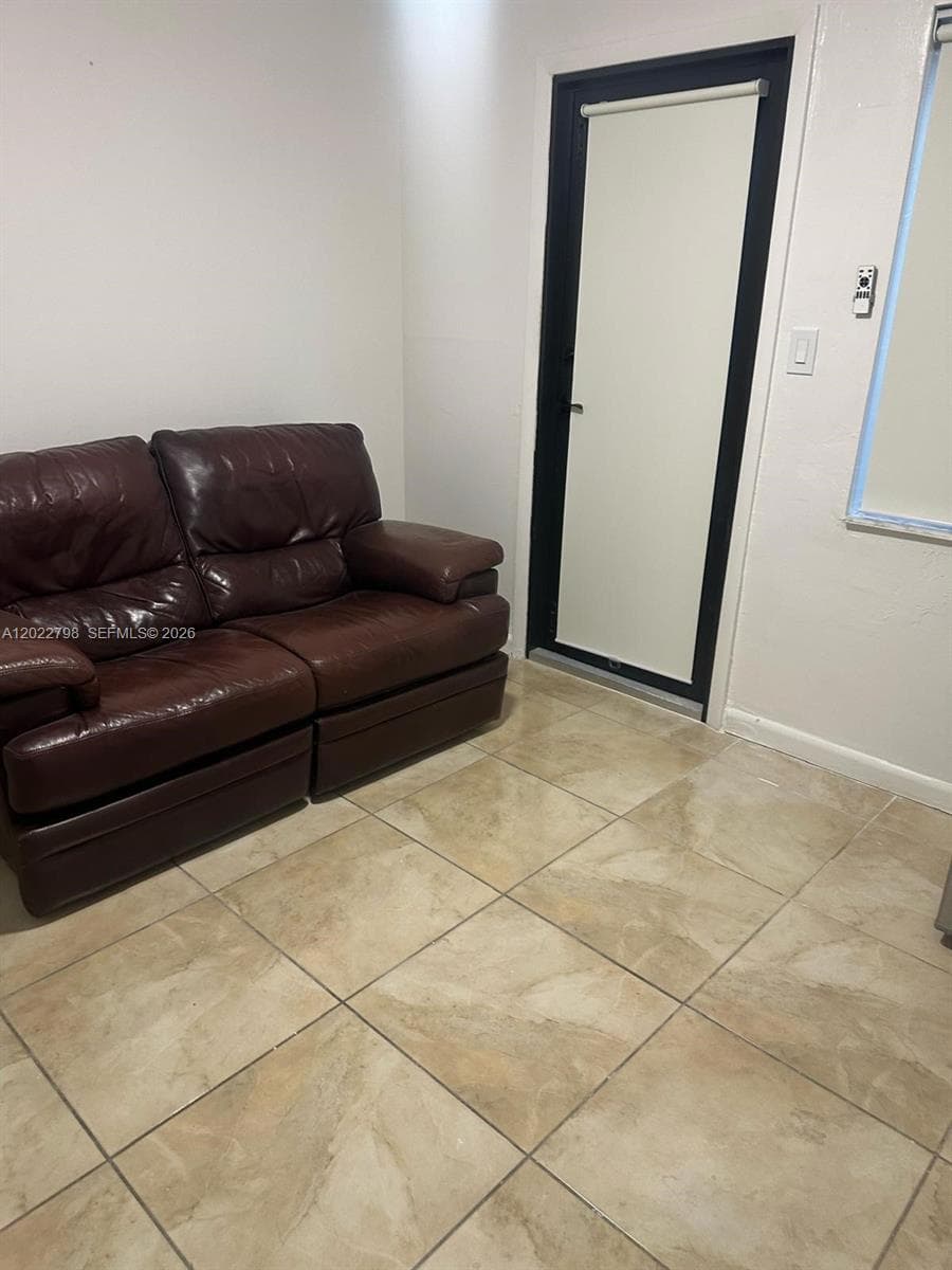 1115 SW 136th Pl # 2, Miami FL 33184 — 6