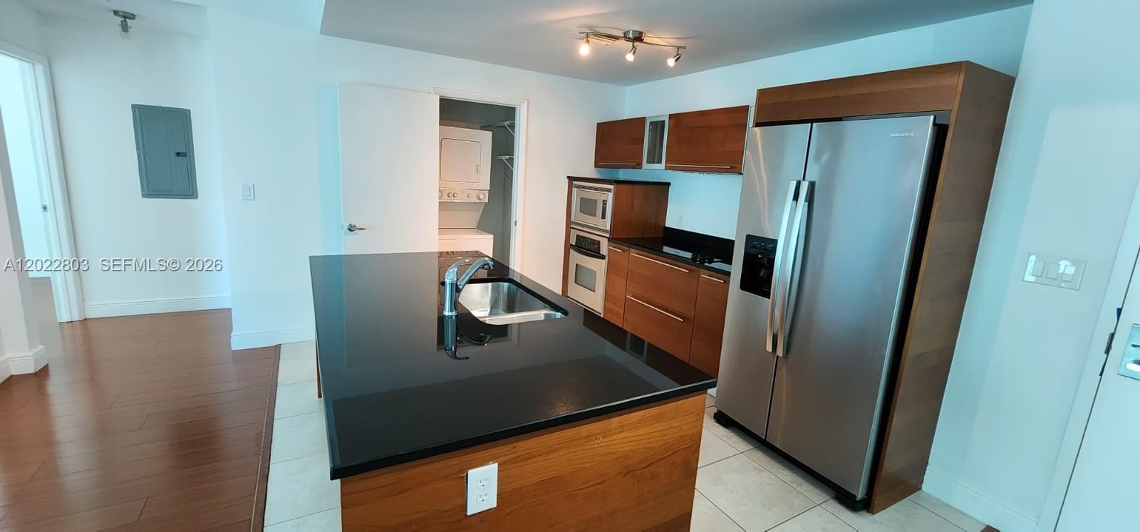 1900 N Bayshore Dr # 3717, Miami FL 33132 — 1