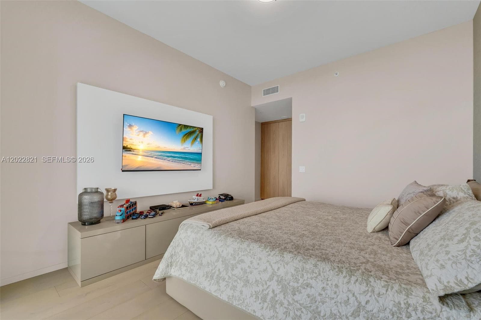 18975 Collins Ave # 2802, Sunny Isles Beach FL 33160 — 52