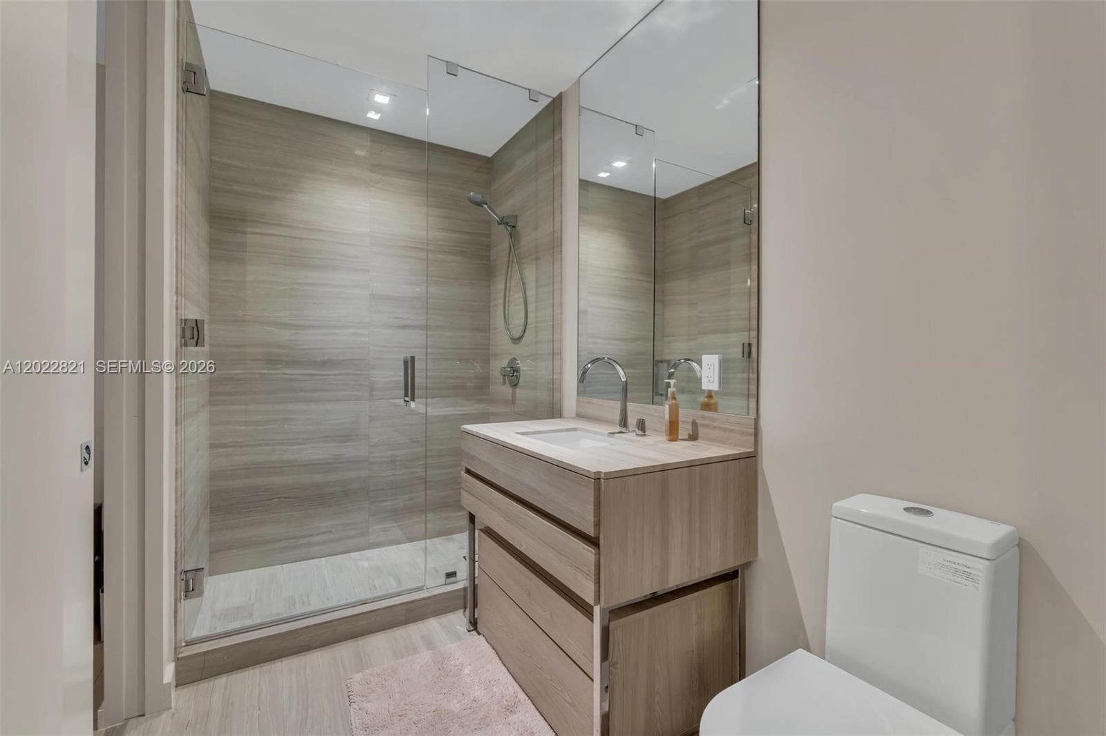 18975 Collins Ave # 2802, Sunny Isles Beach FL 33160 — 42