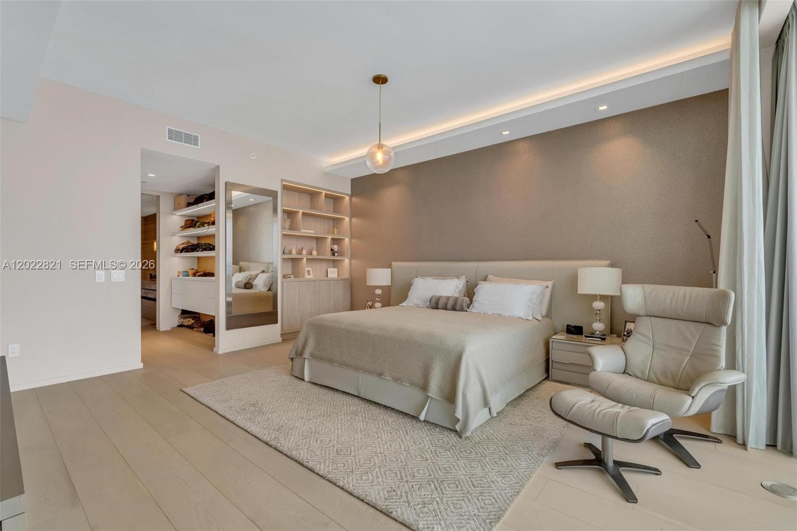 18975 Collins Ave # 2802, Sunny Isles Beach FL 33160 — 26