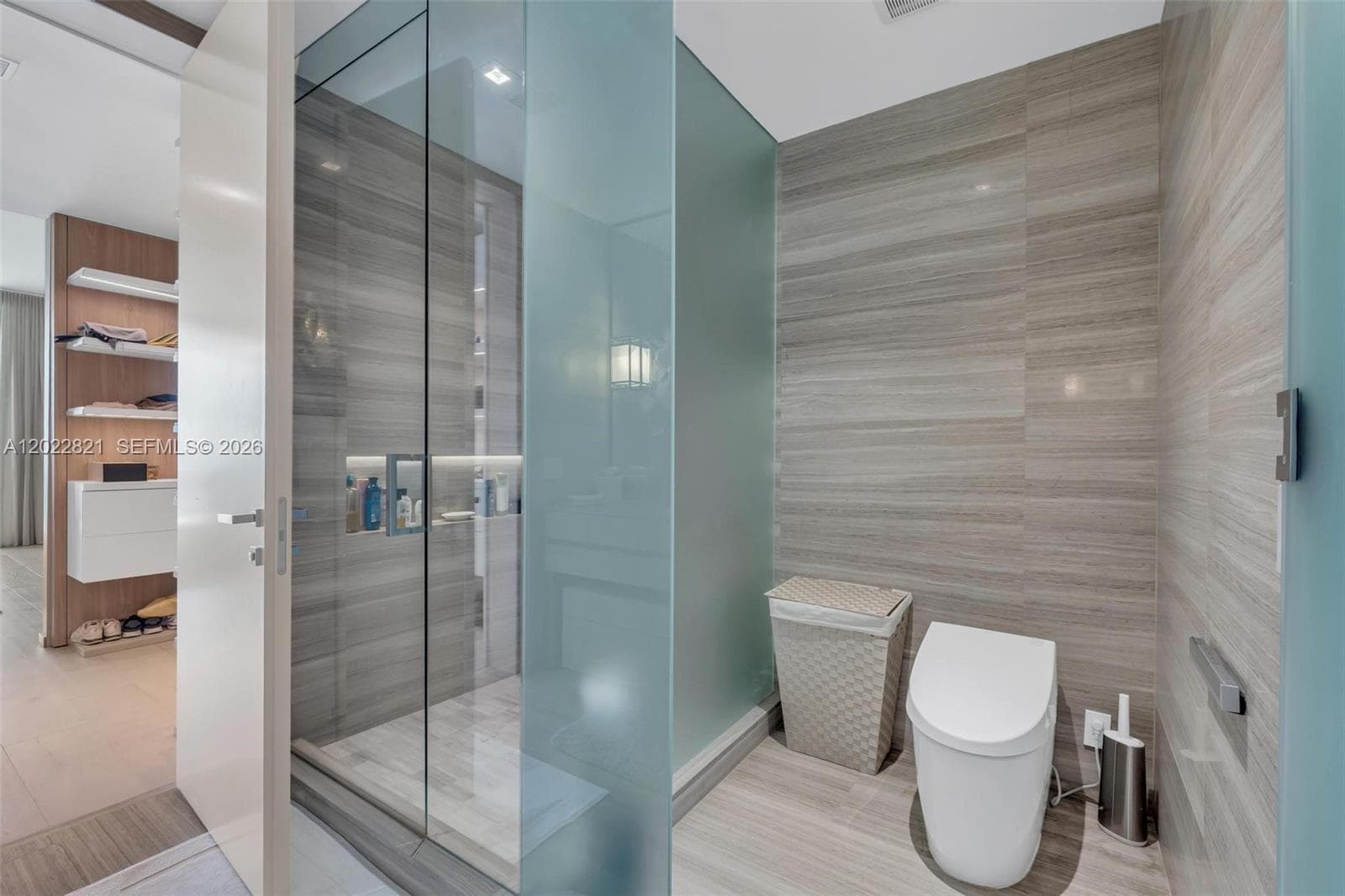18975 Collins Ave # 2802, Sunny Isles Beach FL 33160 — 33