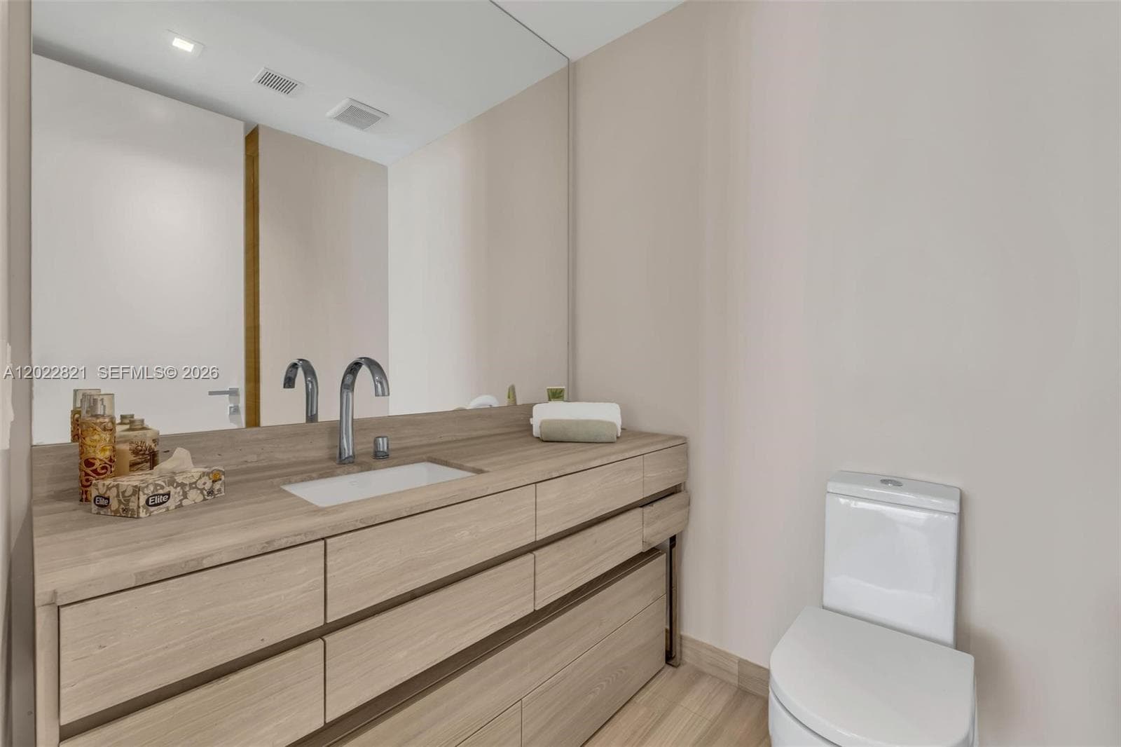 18975 Collins Ave # 2802, Sunny Isles Beach FL 33160 — 45