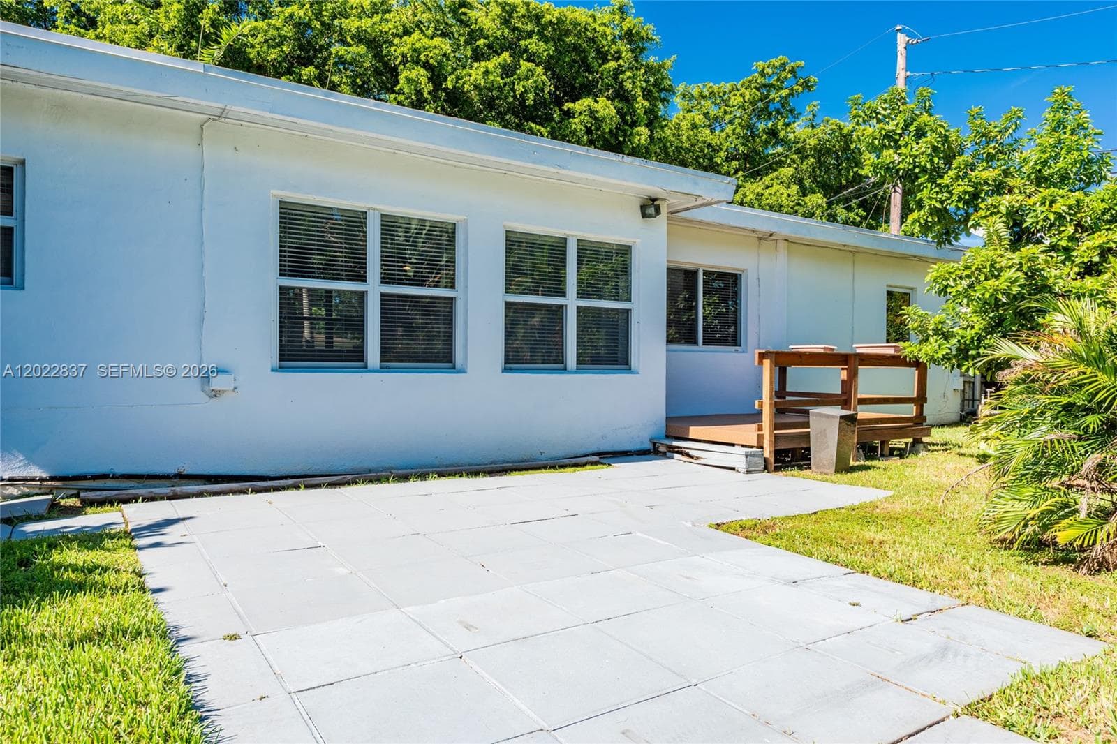 66 NW 87th St, El Portal FL 33150 — 19