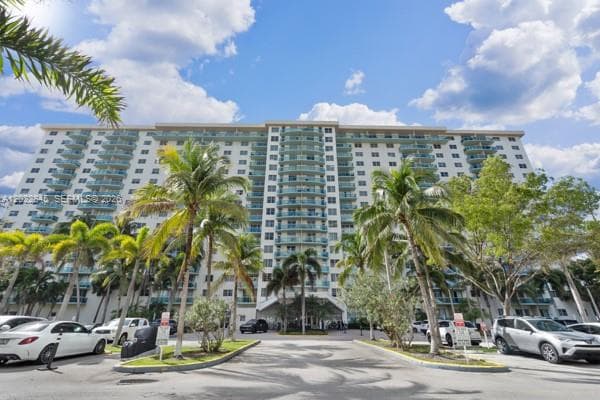 19390 Collins Ave # 817, Sunny Isles Beach FL 33160 — 36