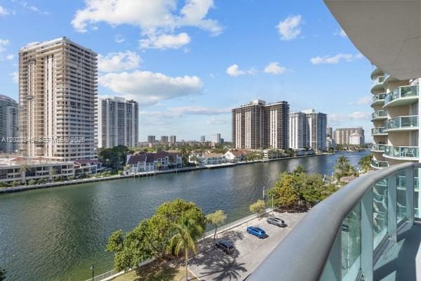 19390 Collins Ave # 817, Sunny Isles Beach FL 33160 — 32