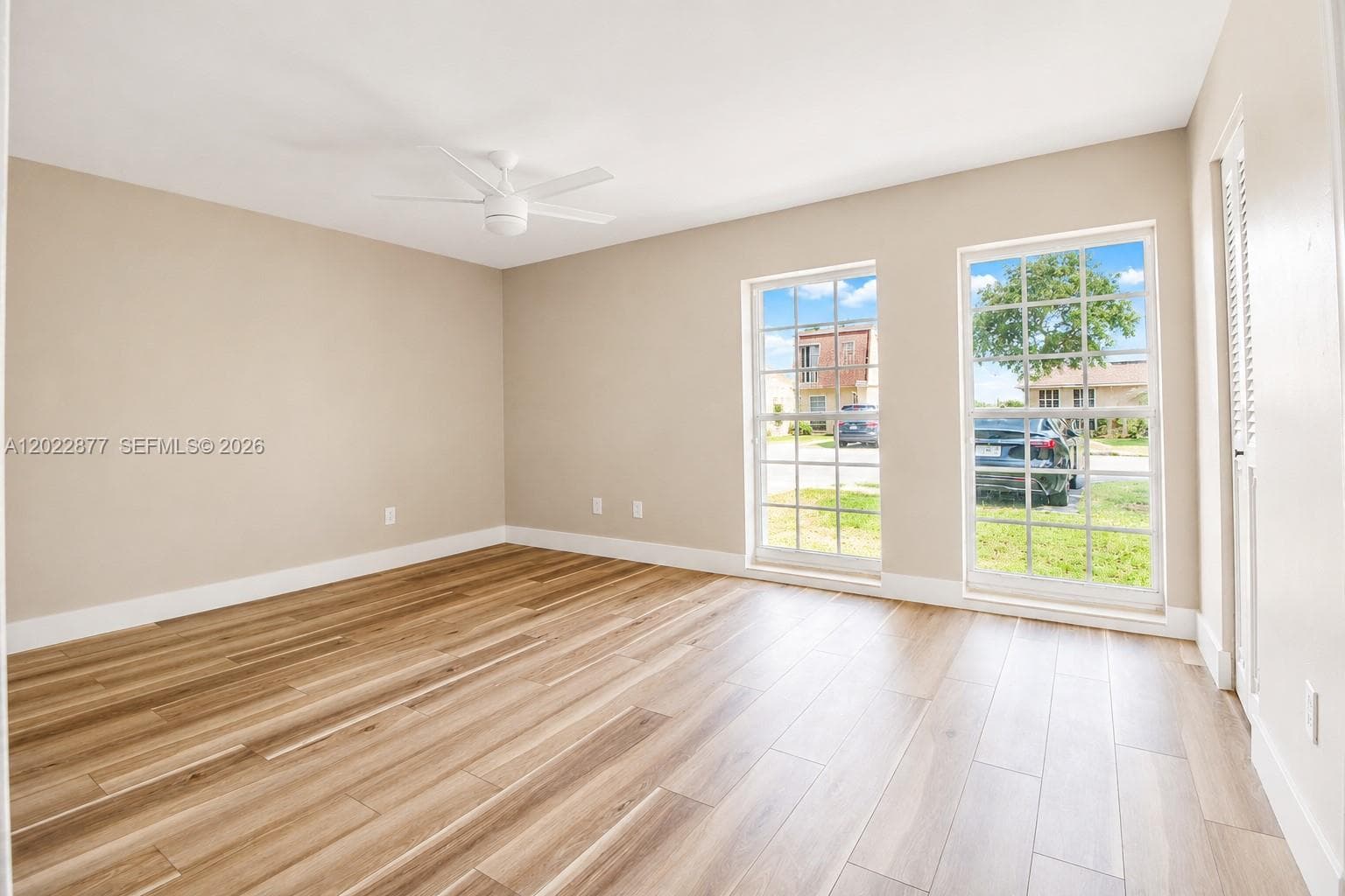7332 Bay Hill Dr, Hialeah FL 33015 — 6