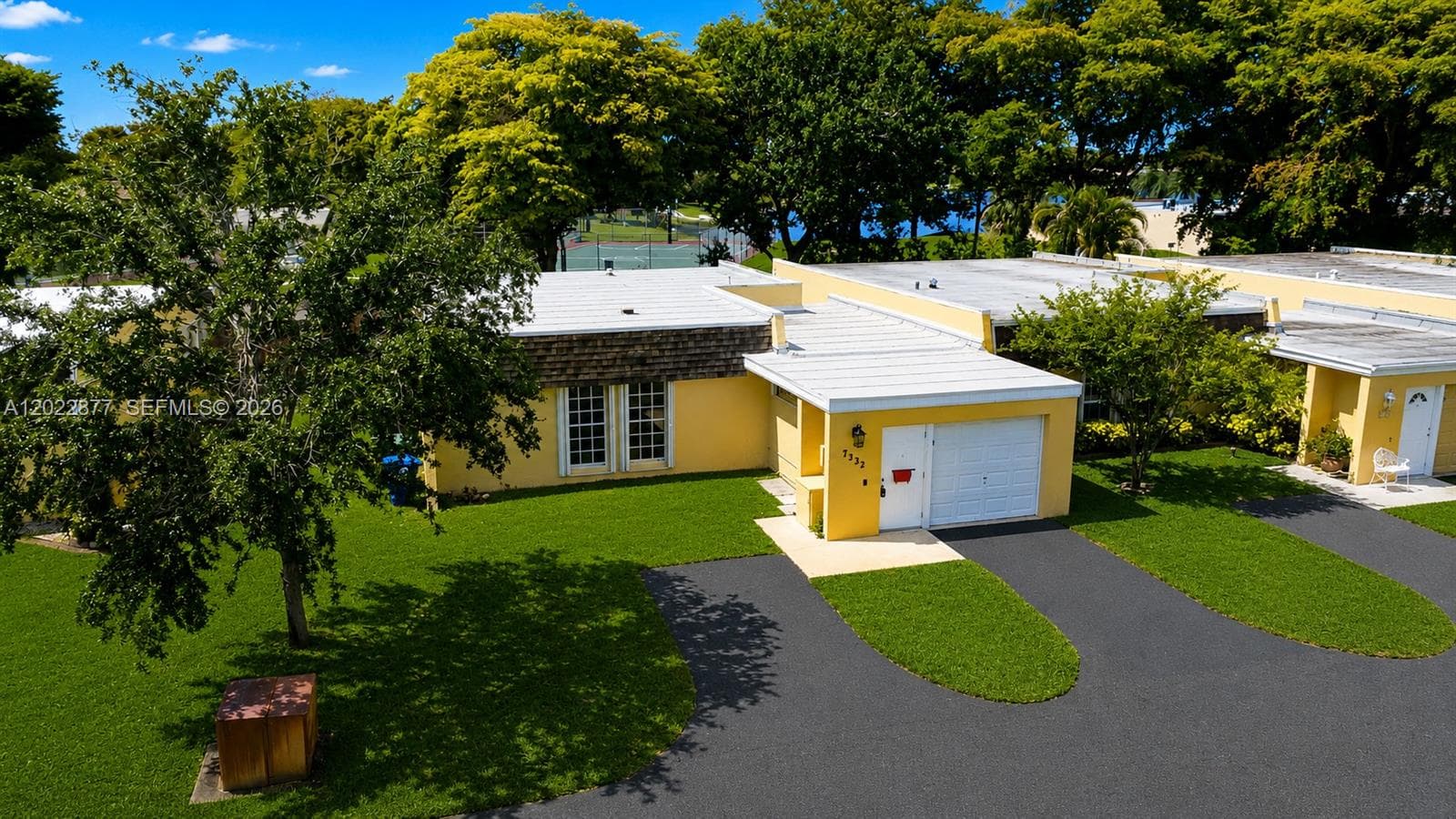 7332 Bay Hill Dr, Hialeah FL 33015 — 24