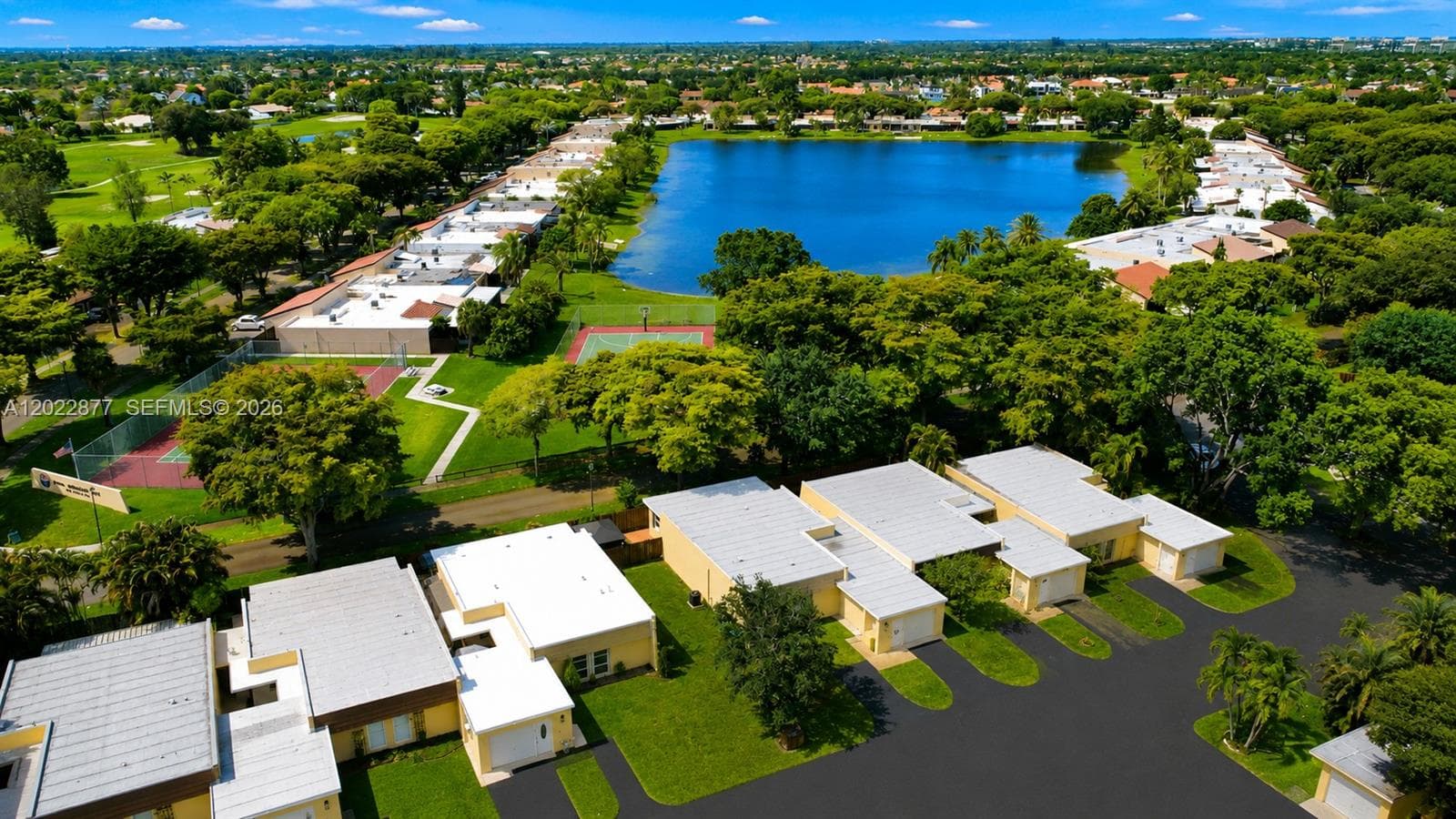 7332 Bay Hill Dr, Hialeah FL 33015 — 29