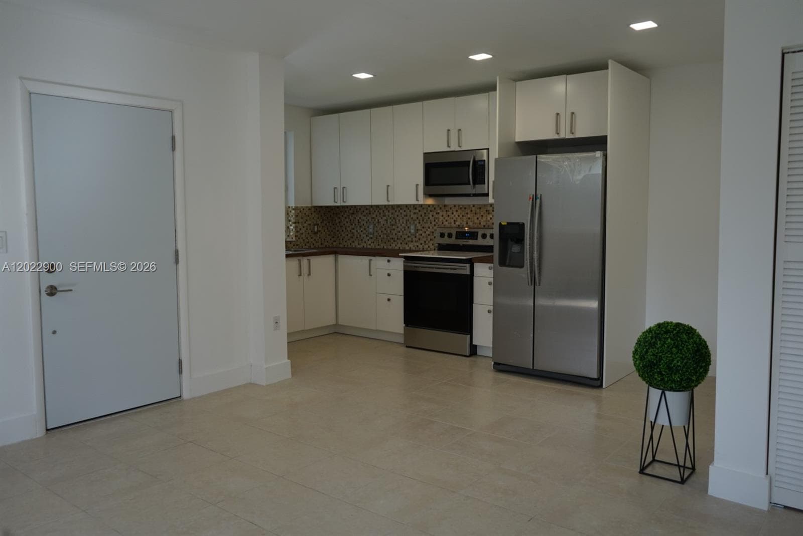 1456 NE 147 St # 0, North Miami Beach FL 33161 — 3