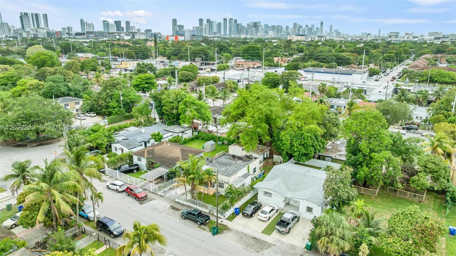 1122 NW 38th St, Miami FL 33127 — 23