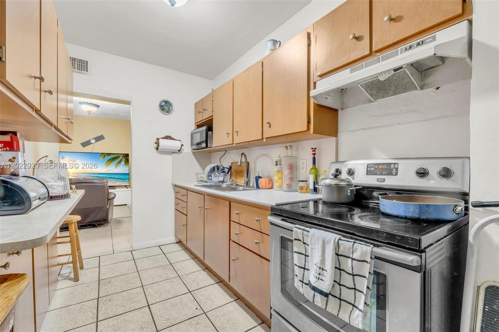 1122 NW 38th St, Miami FL 33127 — 10