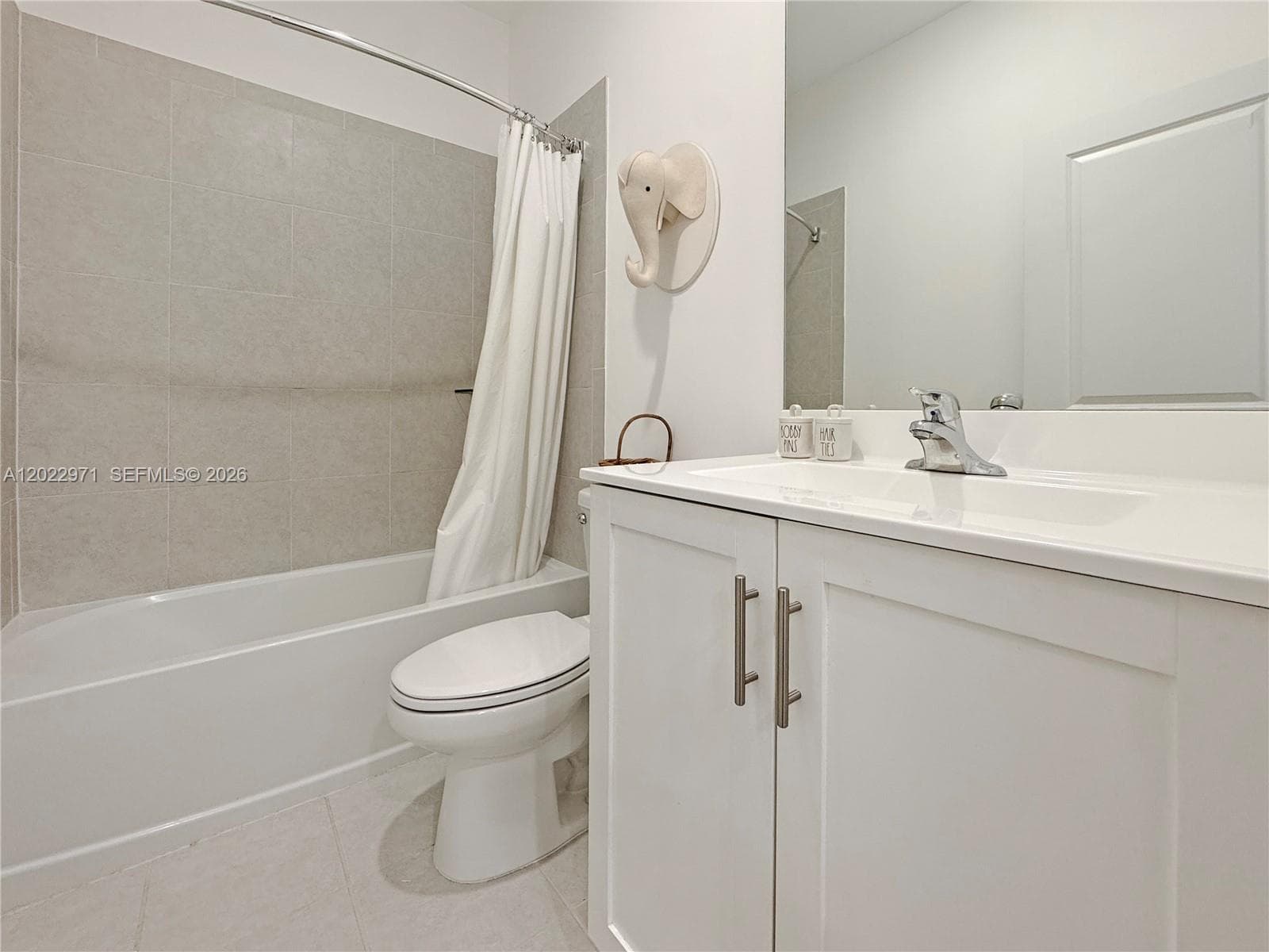 14813 SW 183rd Ter # 14813, Miami FL 33187 — 24