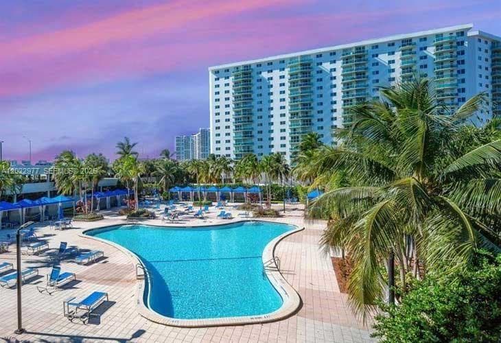 19370 Collins Ave # 622, Sunny Isles Beach FL 33160 — 18