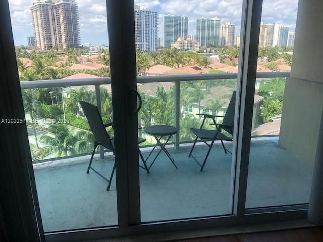 19370 Collins Ave # 622, Sunny Isles Beach FL 33160 — 19