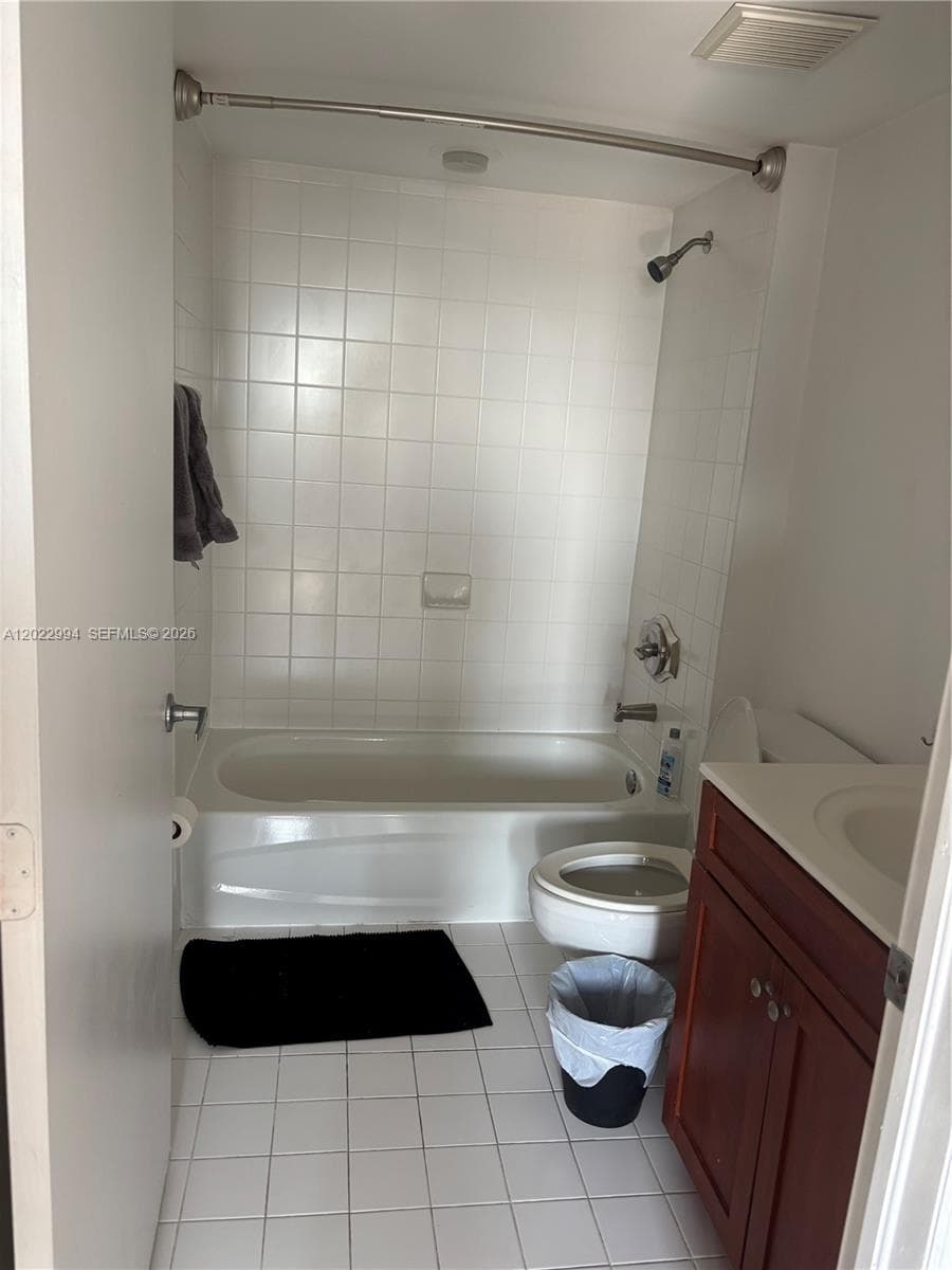 36 NW 6th Ave # 802, Miami FL 33128 — 10