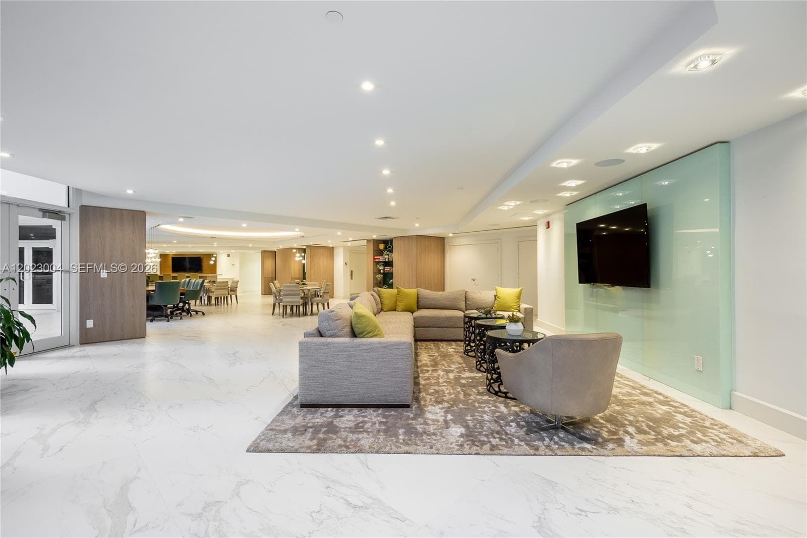21055 Yacht Club Dr # 2704, Aventura FL 33180 — 37