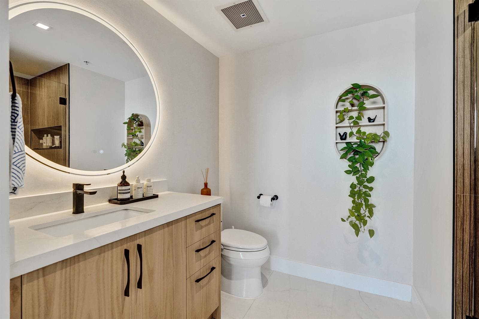 3470 E Coast Avenue # H2704, Miami FL 33137 — 22