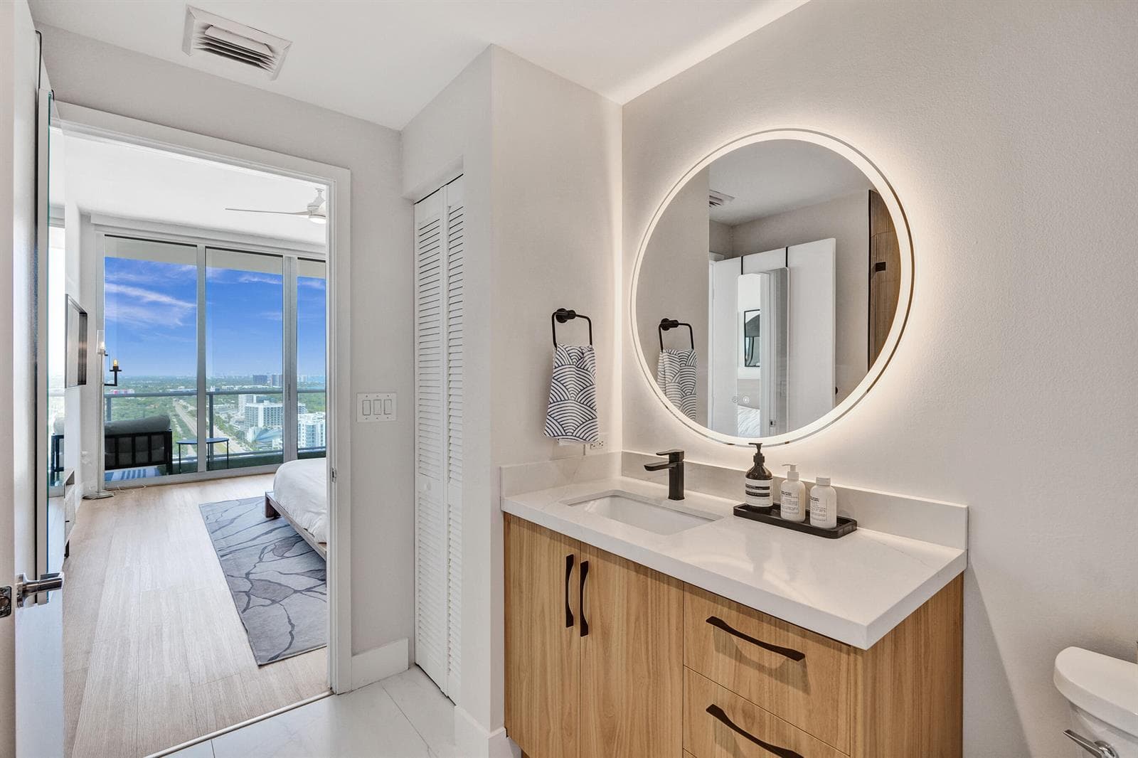 3470 E Coast Avenue # H2704, Miami FL 33137 — 24
