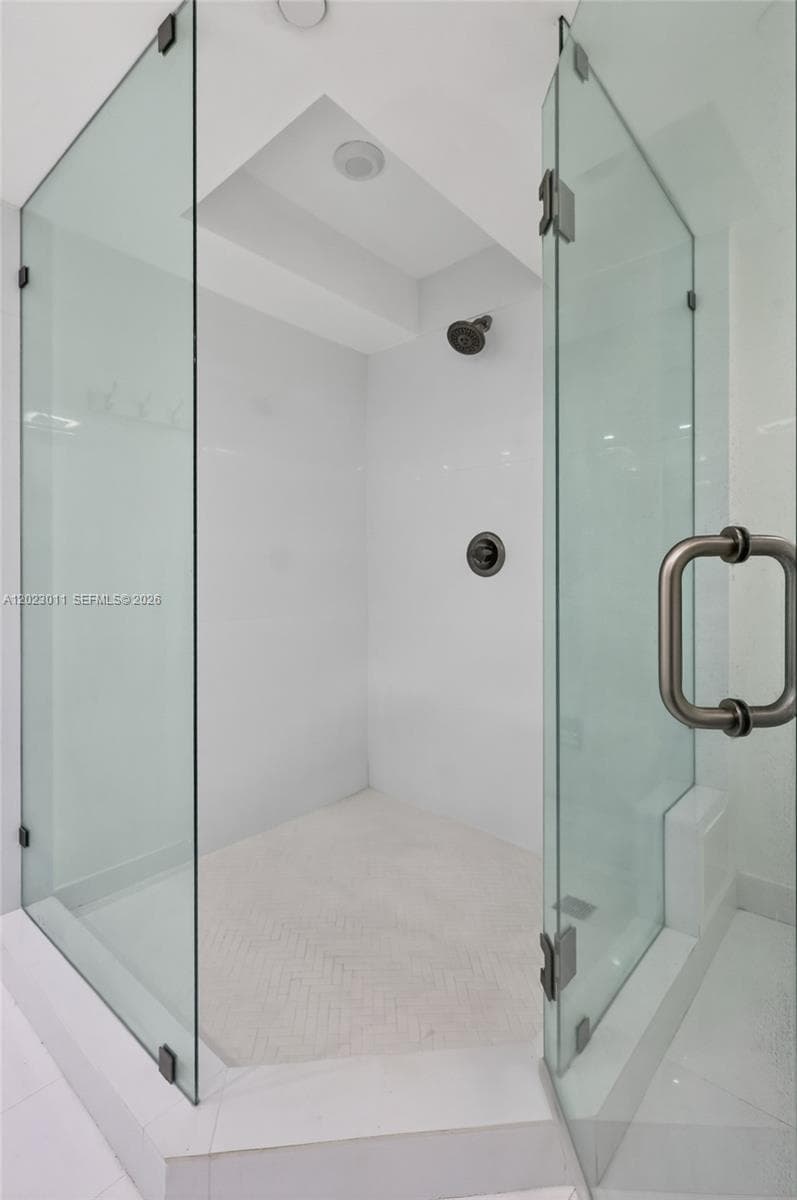 2000 Towerside Ter # 709, Miami FL 33138 — 13