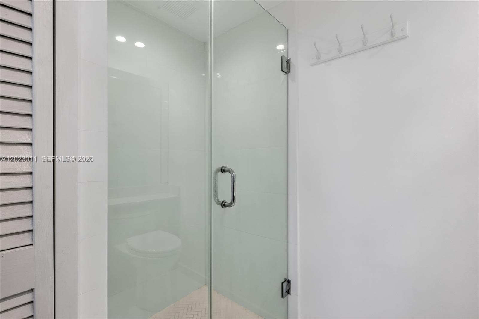 2000 Towerside Ter # 709, Miami FL 33138 — 16