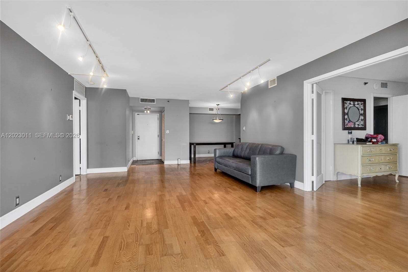 2000 Towerside Ter # 709, Miami FL 33138 — 3