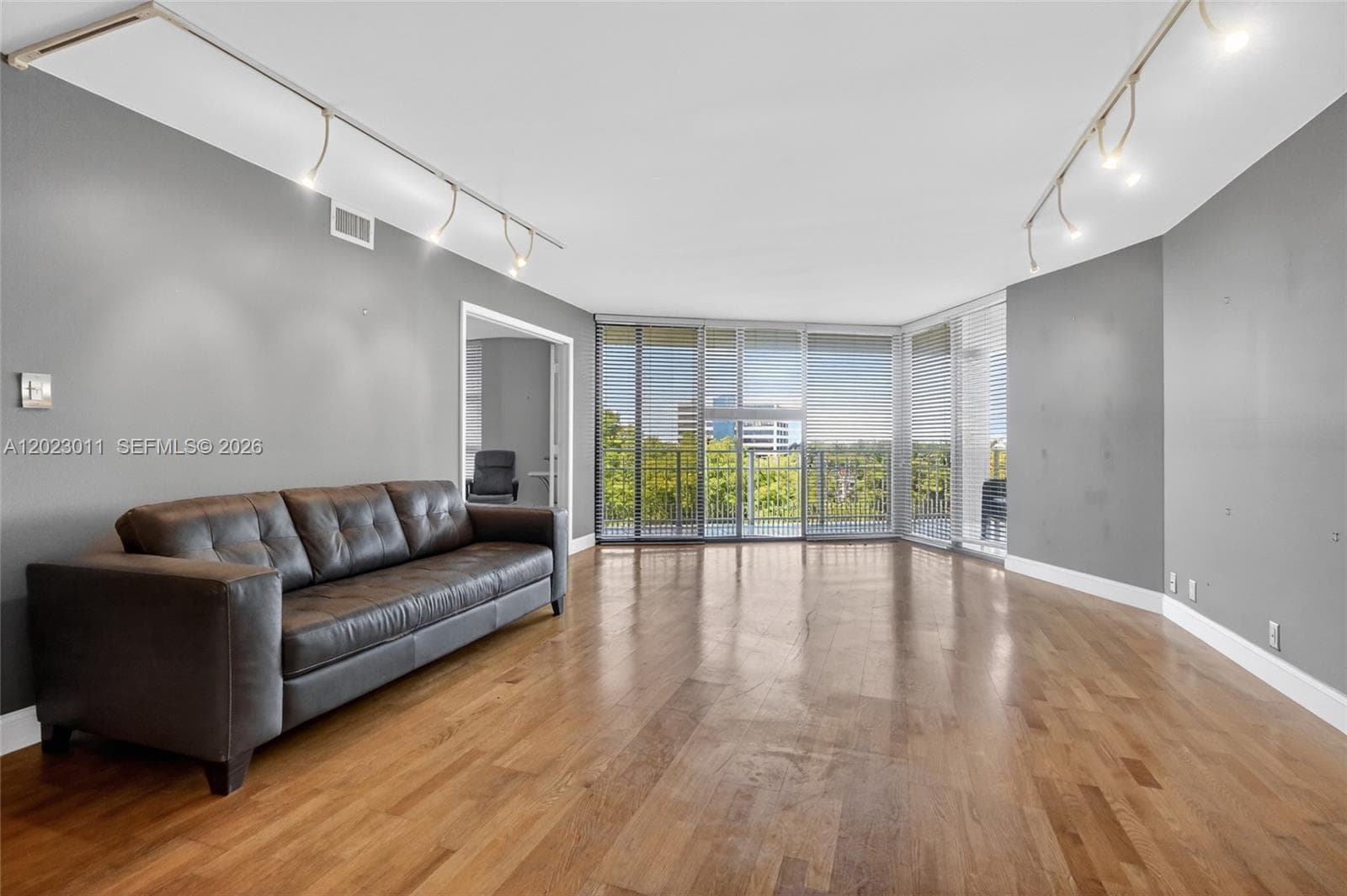 2000 Towerside Ter # 709, Miami FL 33138 — 1