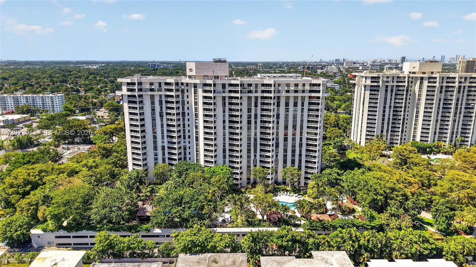 2000 Towerside Ter # 709, Miami FL 33138 — 29