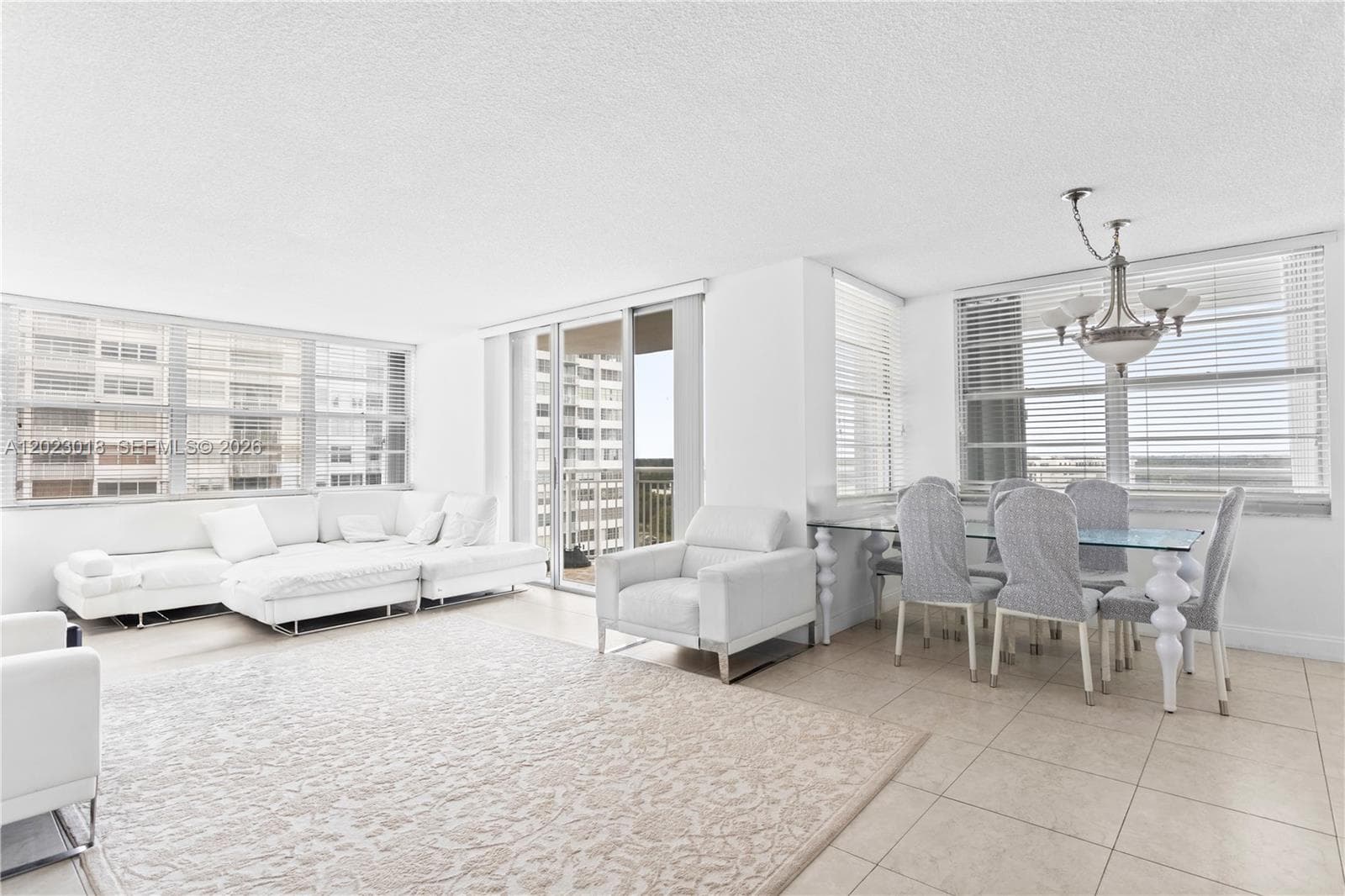 18051 Biscayne Blvd # 1105, Aventura FL 33160 — 2