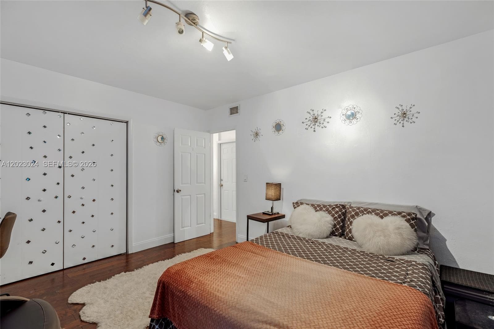 1150 Euclid Ave # 101, Miami Beach FL 33139 — 9