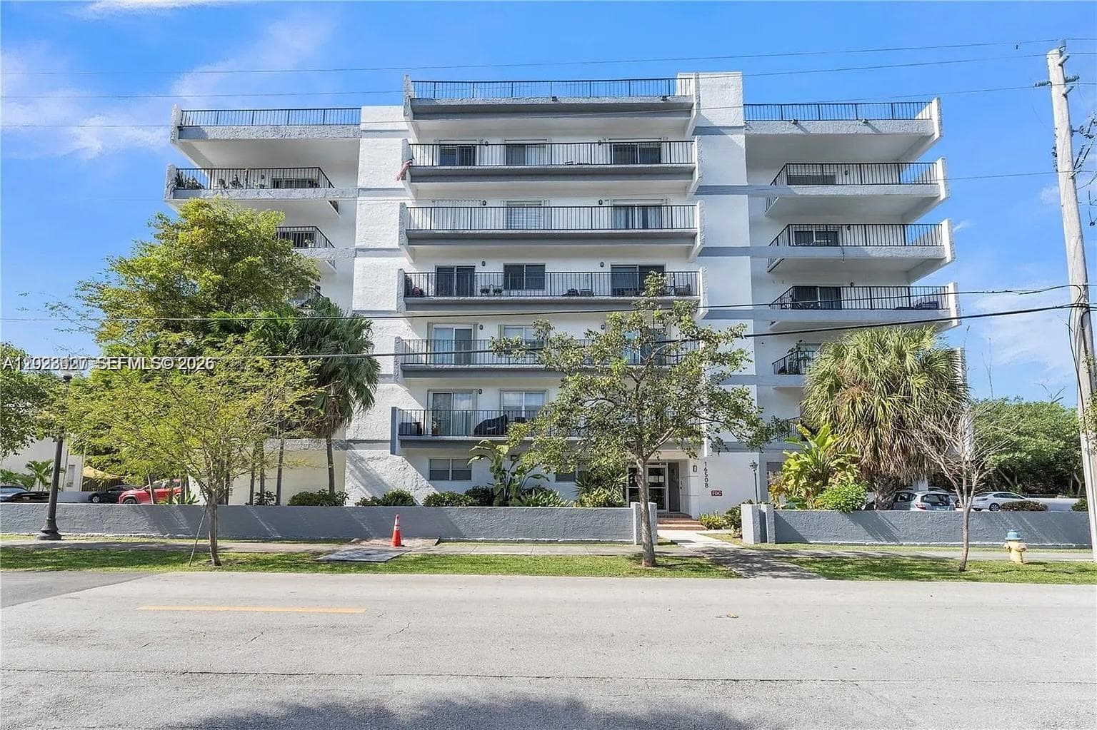 16508 NE 26th Ave # 303, North Miami Beach FL 33160 — 1